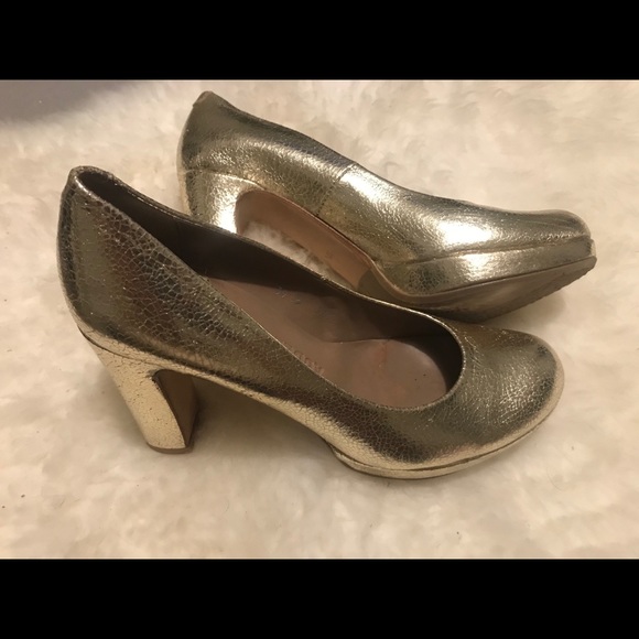 Gold high heel shoes - Picture 3 of 7